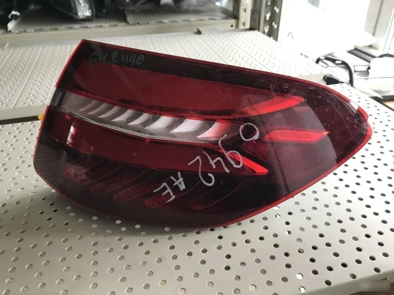 Фонарь наружный Mercedes-Benz GLC-Class A2539067400 X253, задний правый