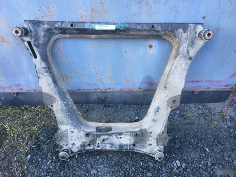 Балка подмоторная Nissan Juke 544001KK0A F15