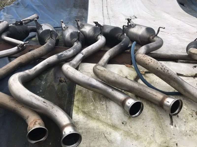 Глушитель Toyota Land Cruiser 1743051020 200