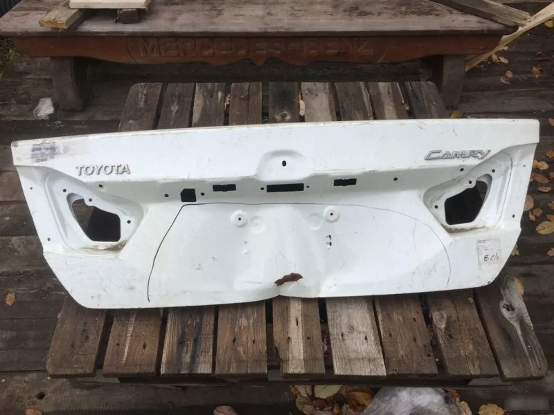 Крышка багажника Toyota Camry 6440133560 V50