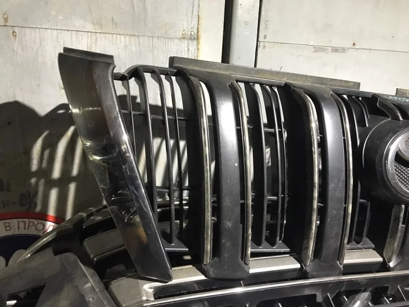 Решетка облицовки радиатора Toyota Land Cruiser Prado 2016 5310160B91