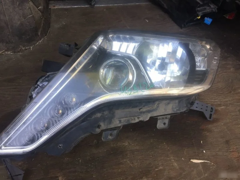 Фара Toyota Land Cruiser Prado на з/ч 2017 8118560J20, левая