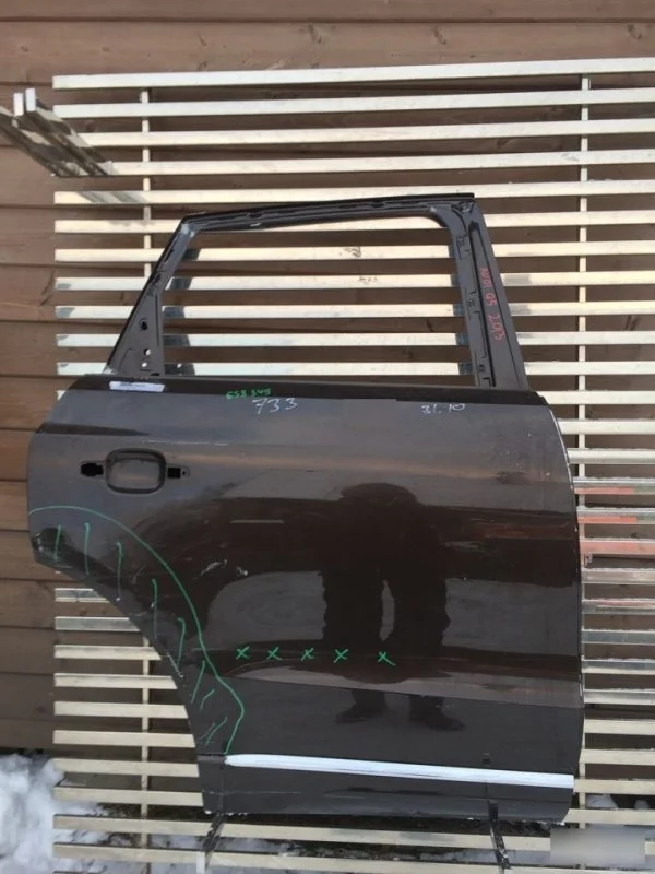 Дверь Audi Q5 8R0833052B 8R, задняя правая