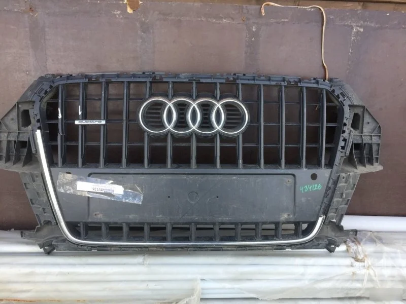 Решетка радиатора Audi Q3 8U0853651H1QP 8U
