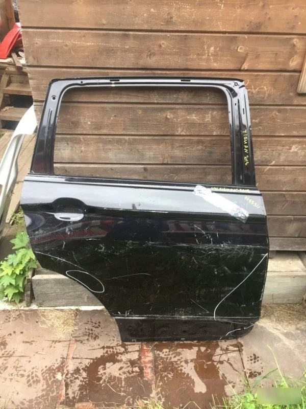 Дверь Volkswagen Tiguan 5NA833056H, задняя правая