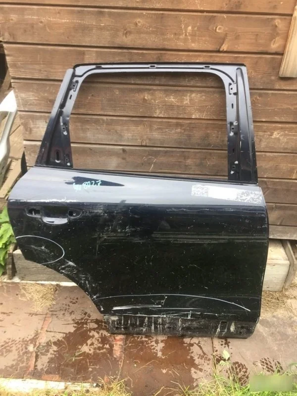 Дверь Volkswagen Touareg 7P0833056, задняя правая