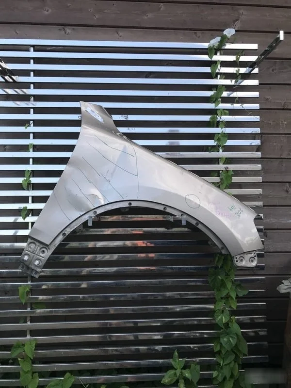 Крыло Volkswagen Touareg 2016 7P6821106E, переднее правое