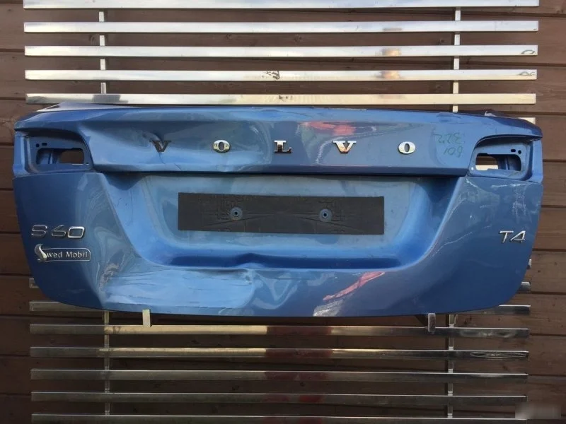 Крышка багажника Volvo S60 31395582