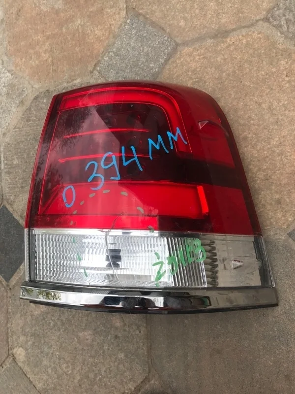 Фонарь наружный Toyota Land Cruiser 200 8155160B80, задний правый