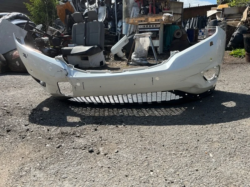 Бампер передний Nissan Murano c 2015 620225BF0H Z52