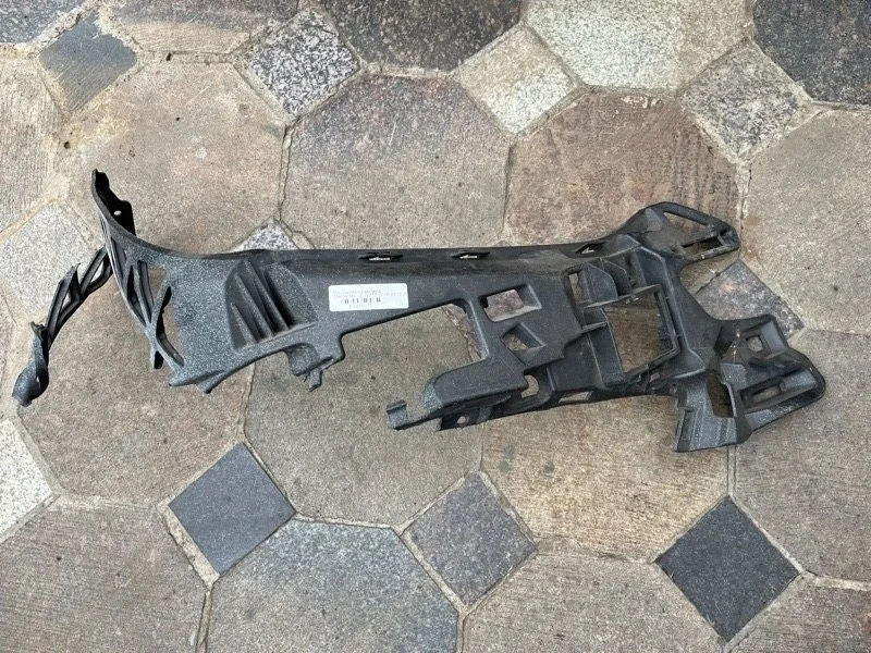 Кронштейн бампера Mercedes E-Class 2128854865 W212, правый