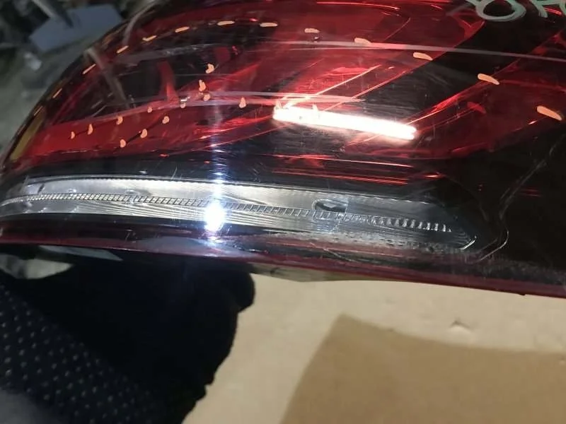 Фонарь Mercedes Gls 1679062607, правый