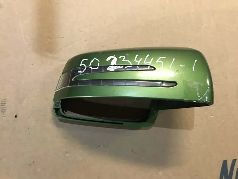 Крышка корпуса зеркала Mercedes A 2017 A2128100864 W176, правая