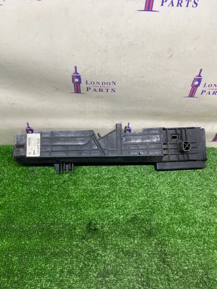 Кронштейн радиатора BMW F30