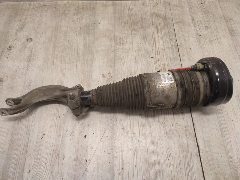 Пневмостойка Audi Q7 S-line 2019 4M