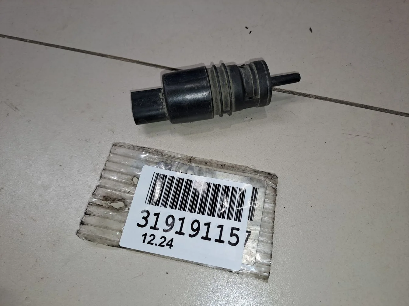 Насос омывателя для Volkswagen Polo Sedan 2011-