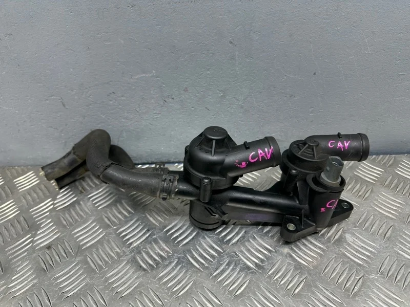 Корпус термостата Volkswagen Golf 6