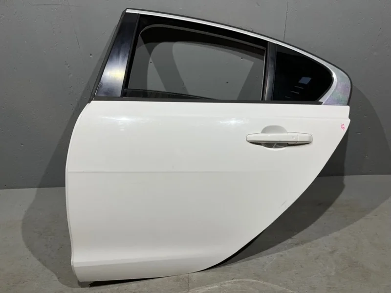 Дверь Jaguar XE X760