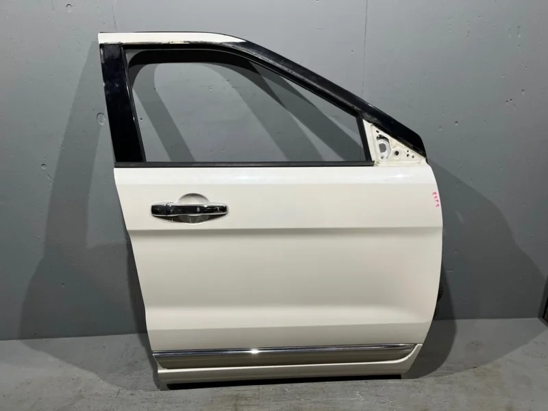 Дверь Ford Explorer 5 U502