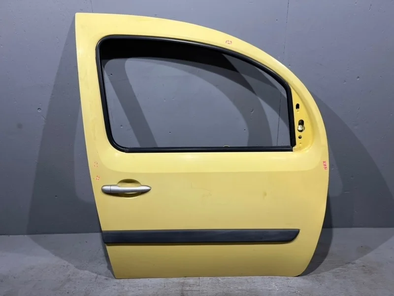 Дверь Renault Kangoo KW0