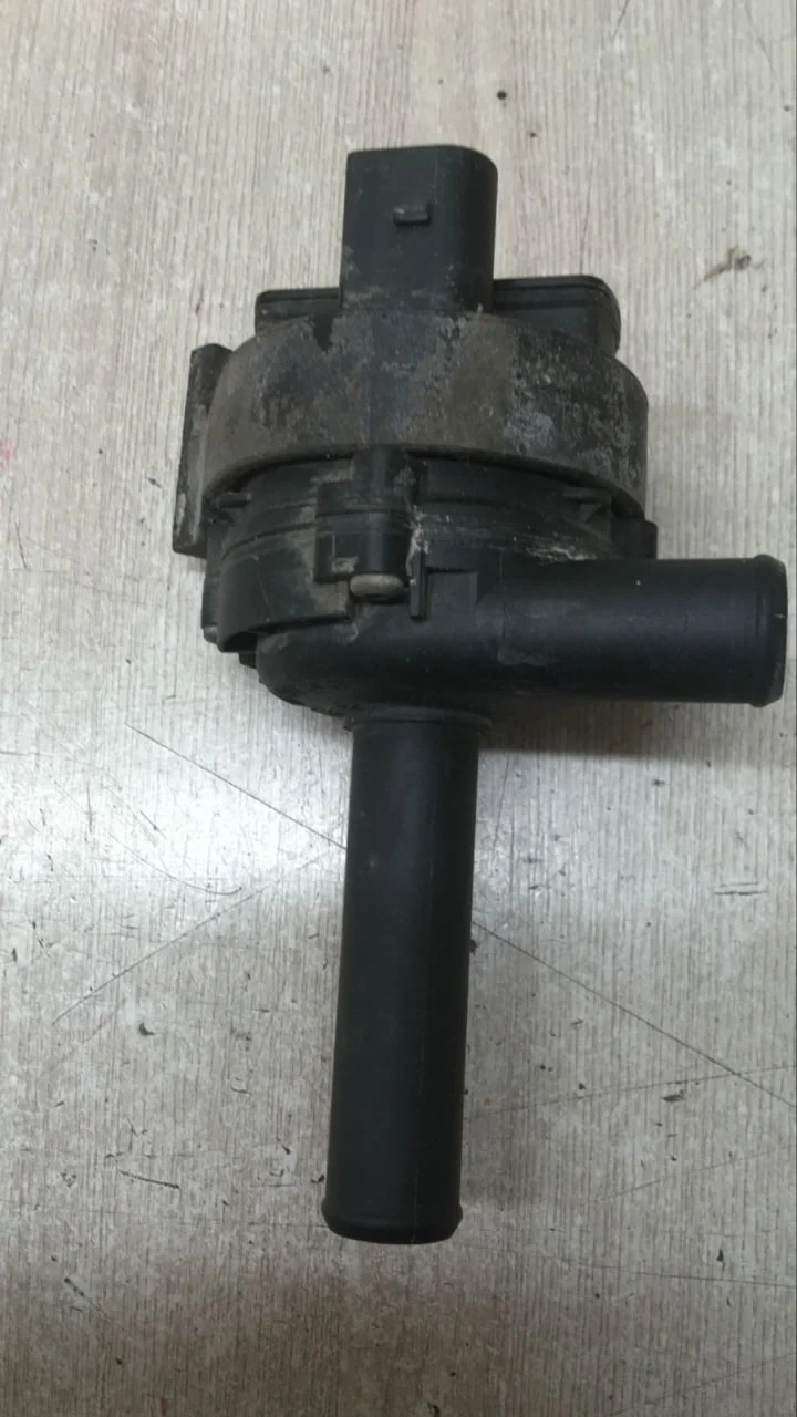 [Б/У] Насос подкачки [Код: 00415158 ]