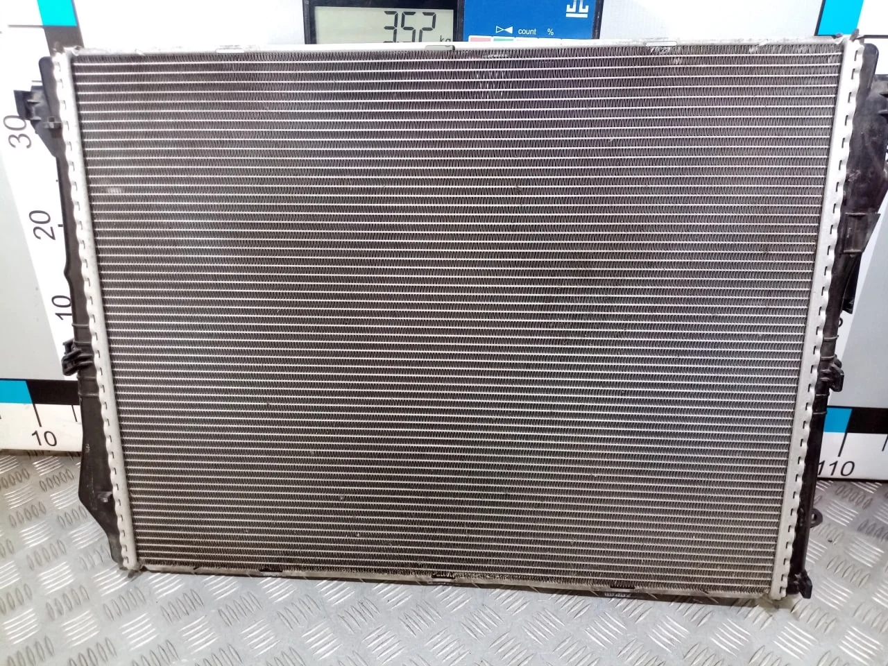 [Б/У] Радиатор системы охлаждения основной [Код: 00531610 ]