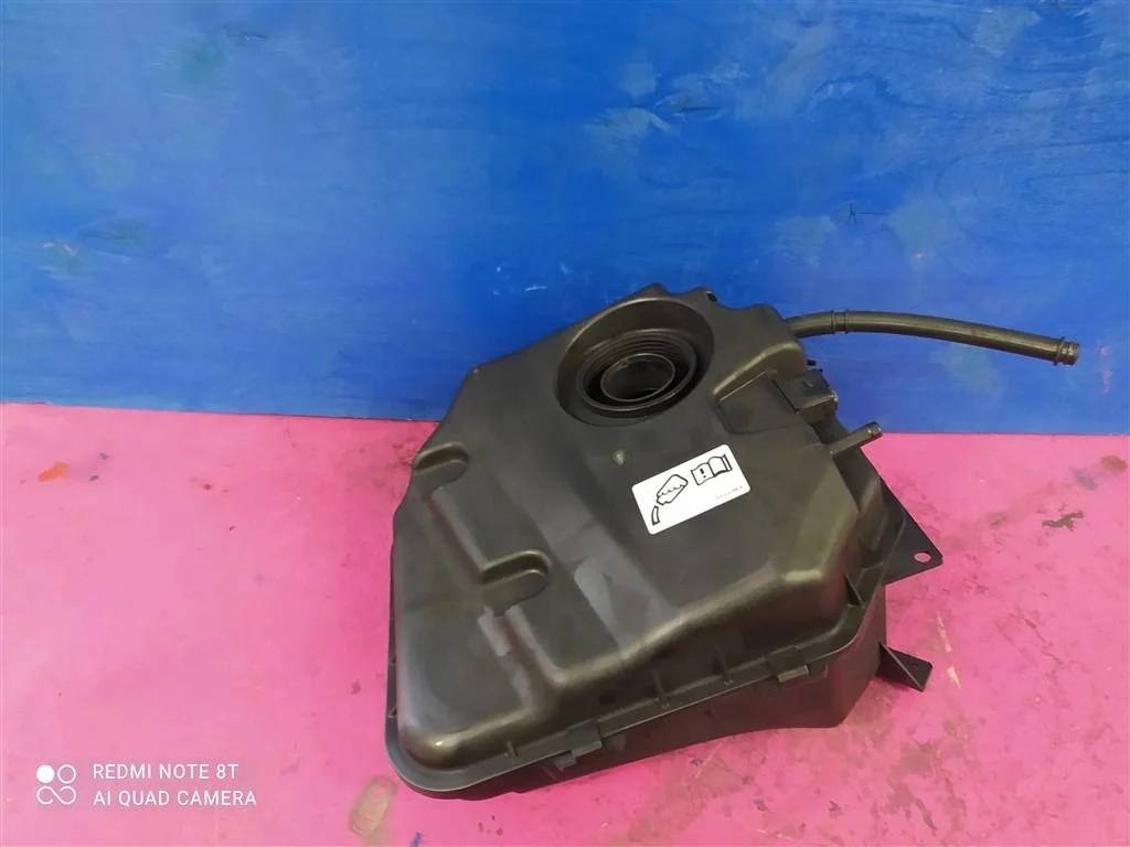 Бачок расширительный Audi Q7 2006-2015 7L0121407E