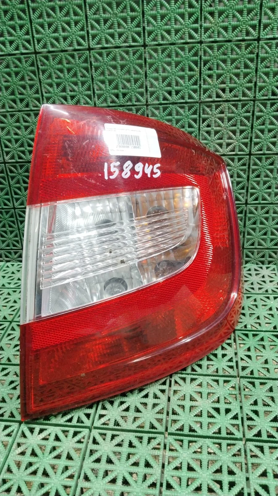 Фонарь SKODA RAPID 2013- правый б/у RAPID(2013-