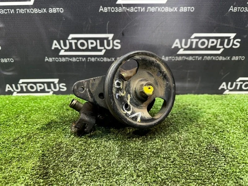 Насос гур Nissan Cefiro 1997 4911040U15 A32 VQ20DE