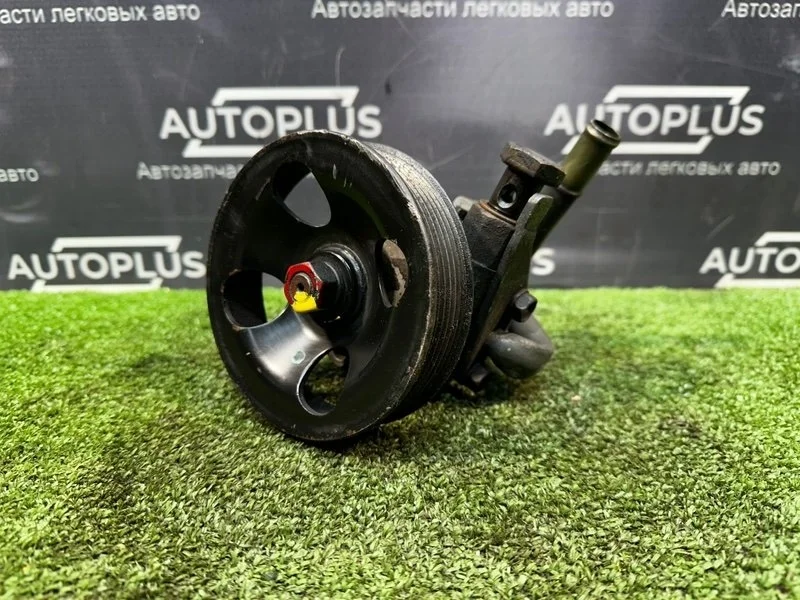 Насос гур Kia Sportage 2006 571002E200 D4EA