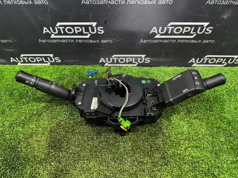 Подрулевые переключатели Renault Megane 2005 8200216462 СЕДАН K4MW761