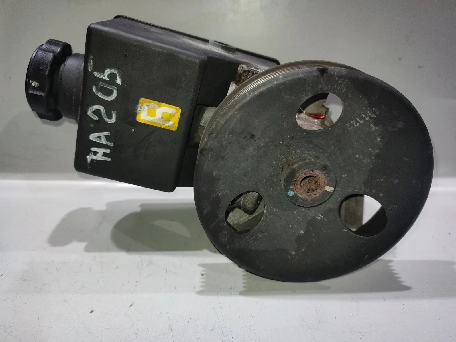 Насос гур SsangYong Rexton 2012 Y250