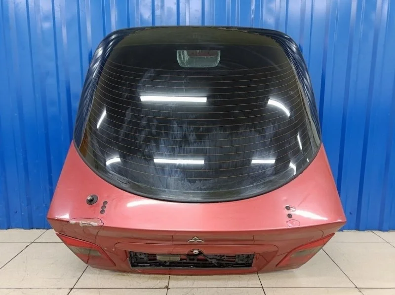 Крышка багажника Mitsubishi Carisma 1999 MR496068 DA 1.6 4G92