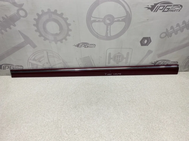 Молдинг передней левой двери Mercedes-benz 2003 W203