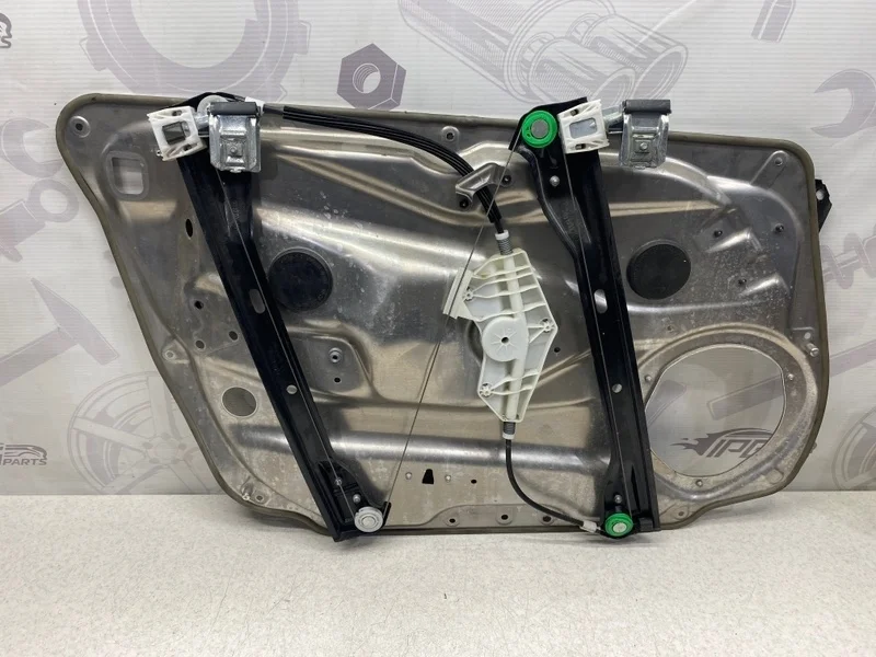 Стеклоподъемник передний правый Mercedes-benz 2007 W204