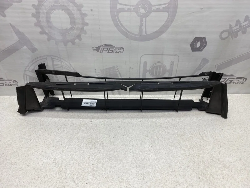 Дефлектор радиатора нижний Mercedes-benz W203