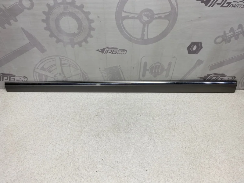 Молдинг передней левой двери Mercedes-benz 2006 W211