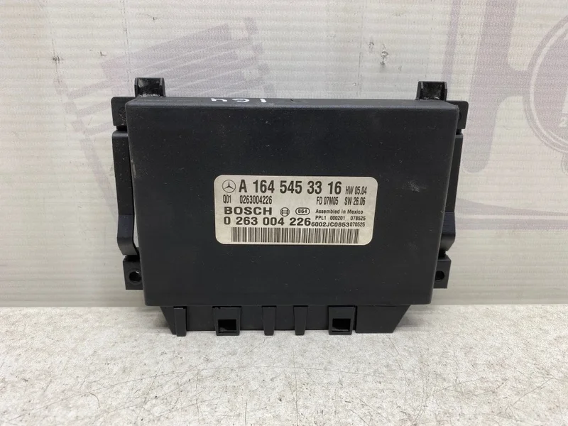 Блок управления парктрониками Mercedes-benz ML W164