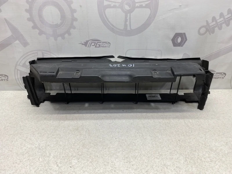 Дефлектор радиатора нижний Mercedes-benz 2004 W203