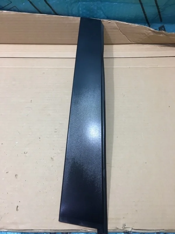 Молдинг задней правой двери TOYOTA Land Cruiser 2018 7576160060 URJ202 4.5 1VD-FTV