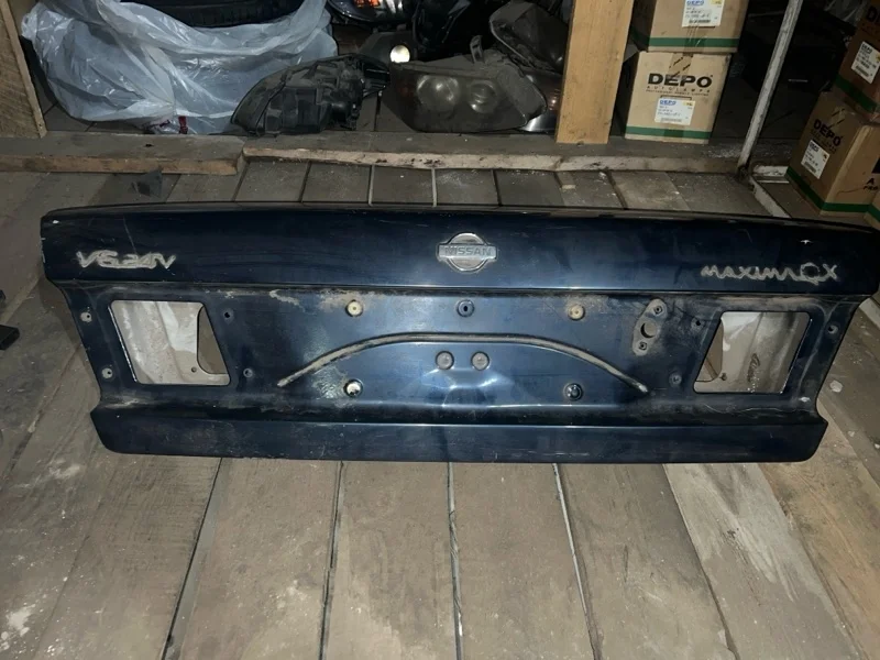 Крышка багажника Nissan Maxima 1998 A32