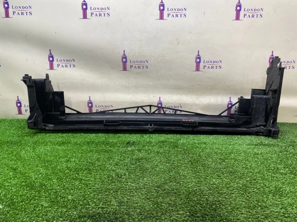 Кронштейн радиатора BMW F10