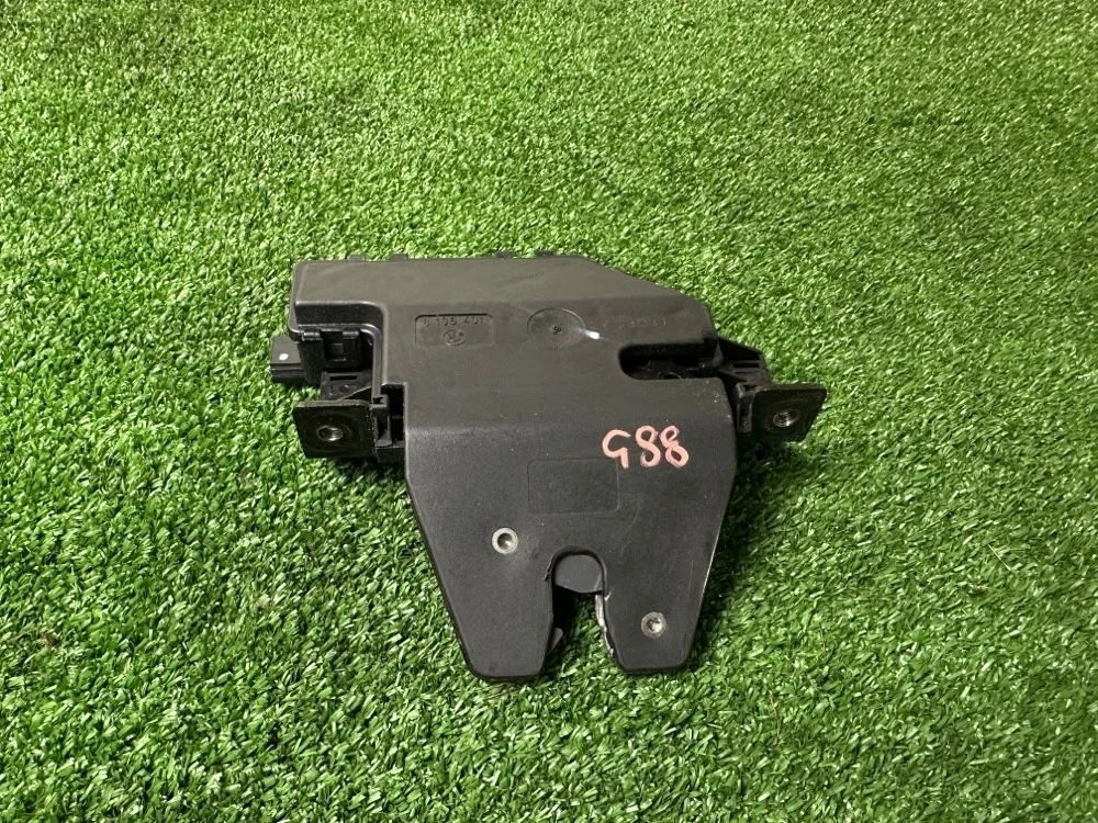 Замок багажника BMW M3 E46