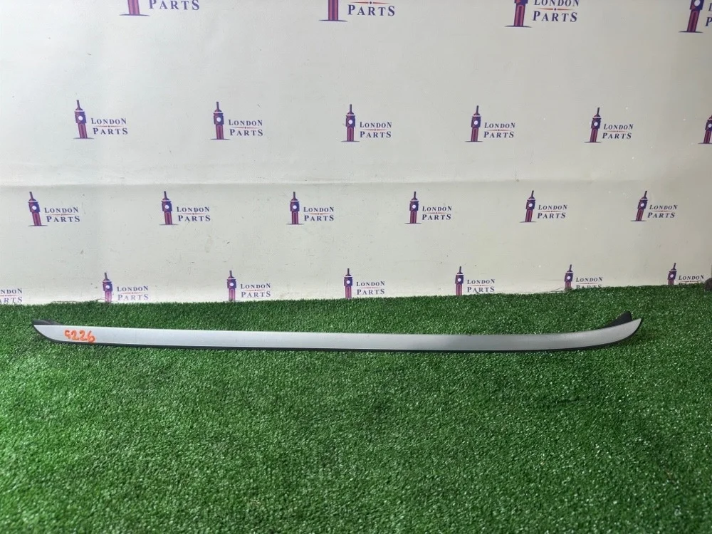 Молдинг лобового стекла BMW X5 E70