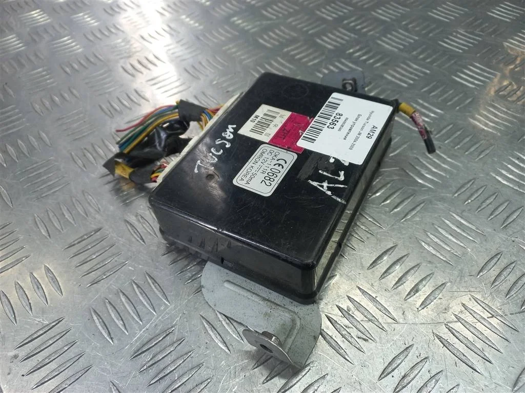 Блок управления Hyundai TUCSON I (2004—2015)