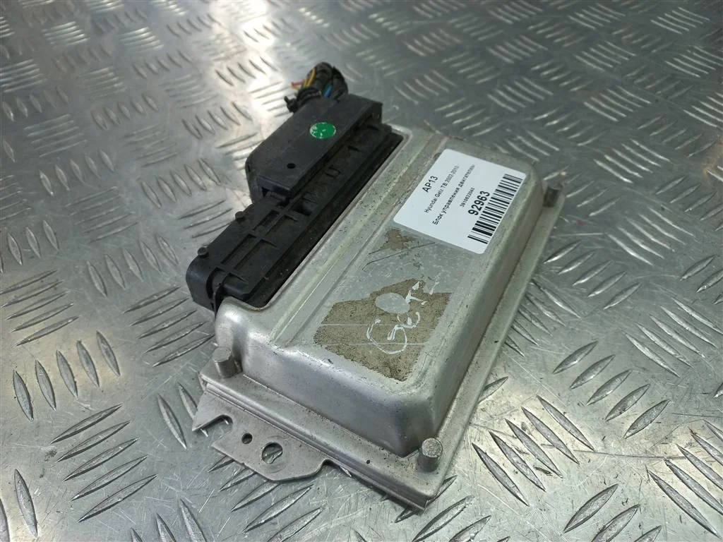 Блок управления двигателем Hyundai GETZ I (2002—2