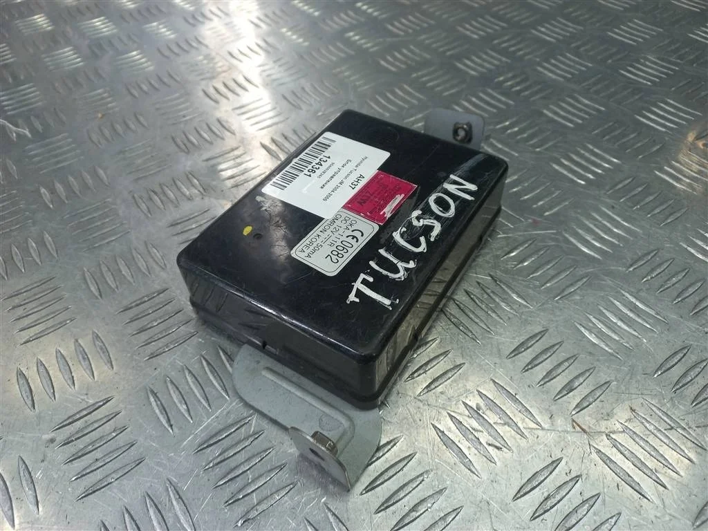 Блок управления Hyundai TUCSON I (2004—2015)