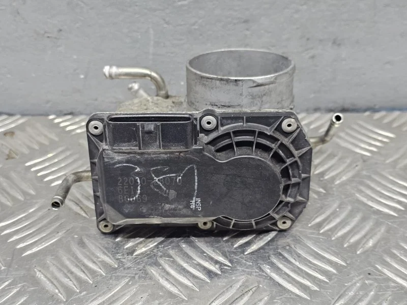 Дроссель Toyota Camry V40