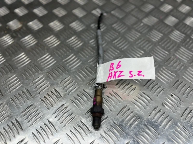 Лямбда-зонд нижний Volkswagen Passat B6