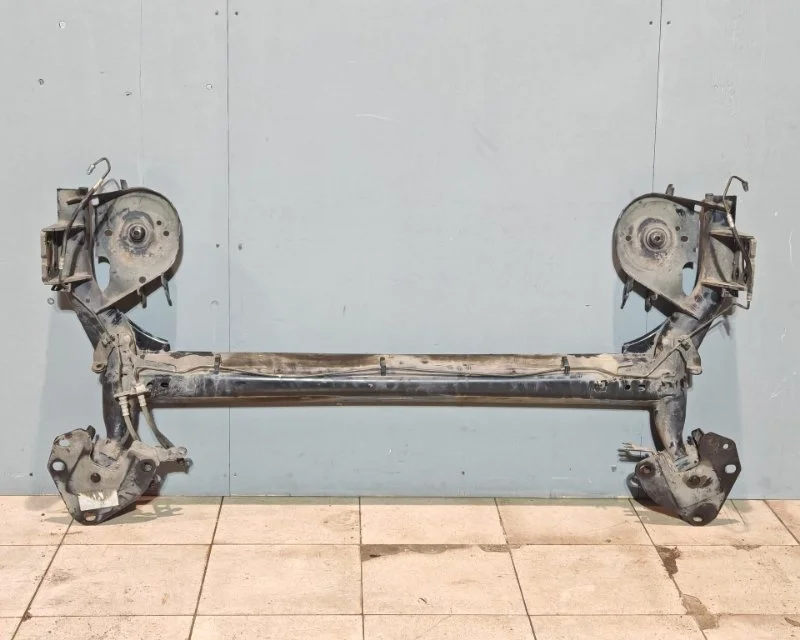 Балка задняя Renault Kangoo KW0